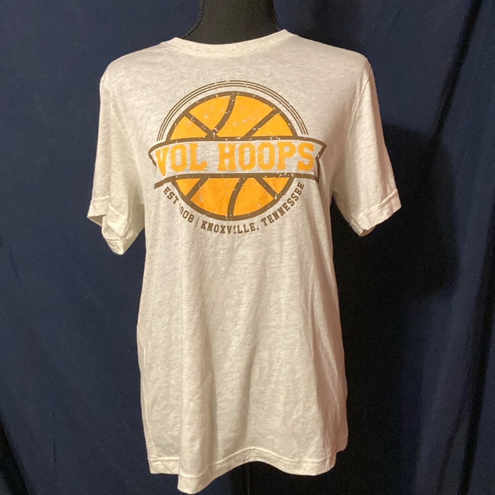 NWT, Men’s, cream, brown, & orange TN Vols Hoops, short sleeve, Graphic T-Shirt